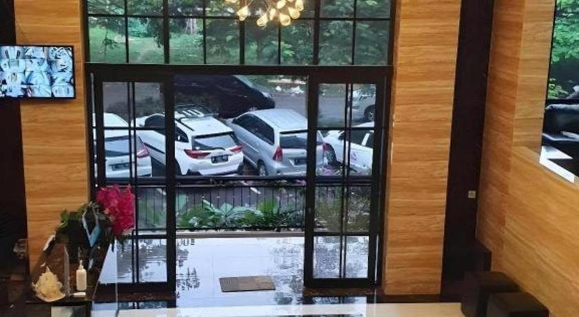 Arotel Bsd Serpong 4* Tangerang